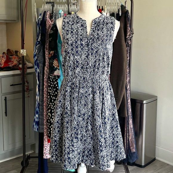 maison jules Classic Navy and White Fit and Flare Sleeveless Dress Size Medium - Picture 1 of 7